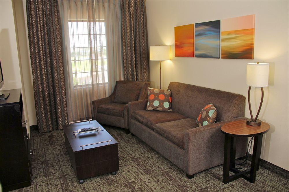 Staybridge Suites Bismarck By Ihg Buitenkant foto