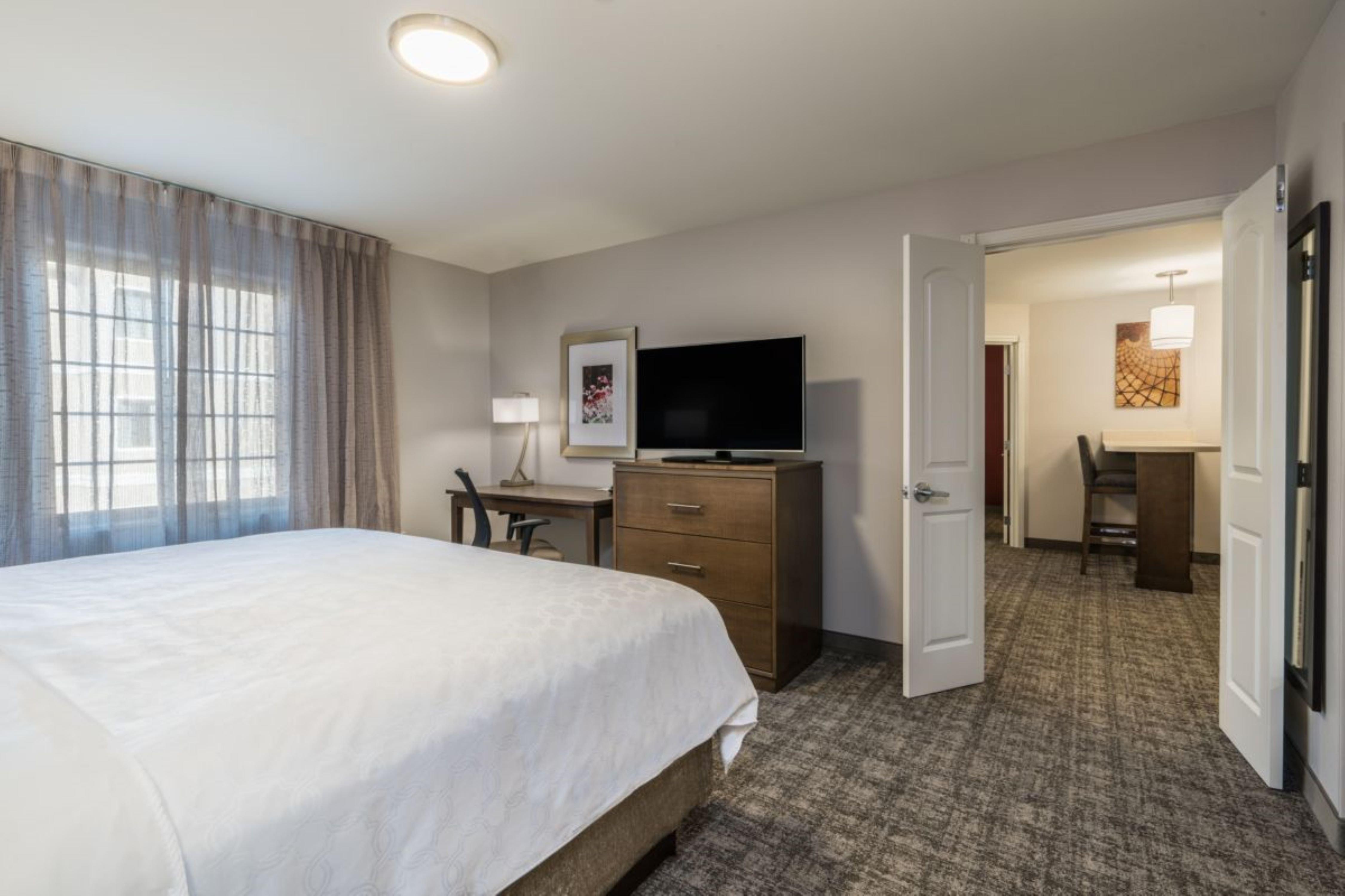 Staybridge Suites Bismarck By Ihg Buitenkant foto