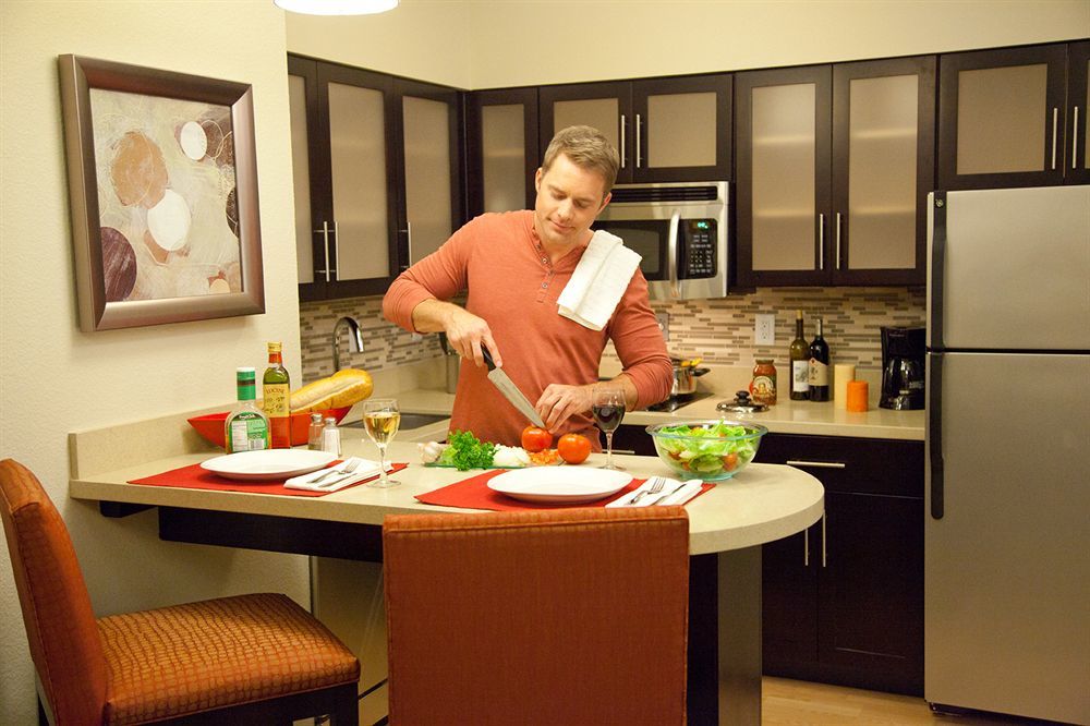 Staybridge Suites Bismarck By Ihg Buitenkant foto